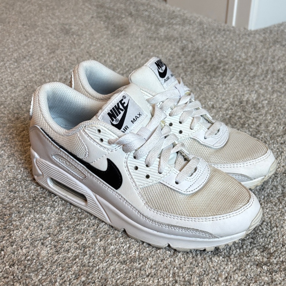 Nike Air Max White and Black Sneakers